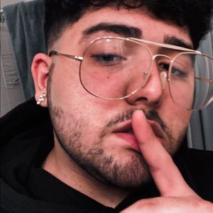 Meet your Posher, Samuel